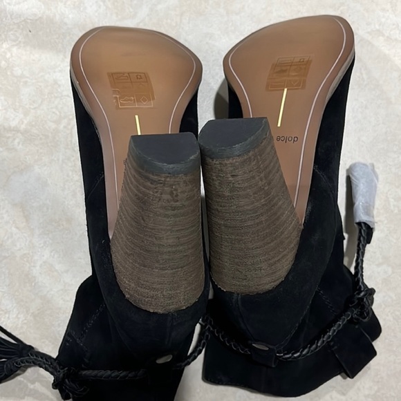 Dolce Vita size 7 black suede ankle boot in excellent condition work once - Picture 3 of 4